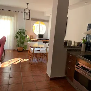 In Granada's Heart Grenade